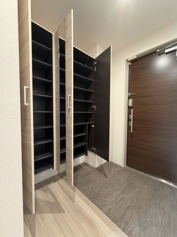 D-residence南茨木IIの玄関写真