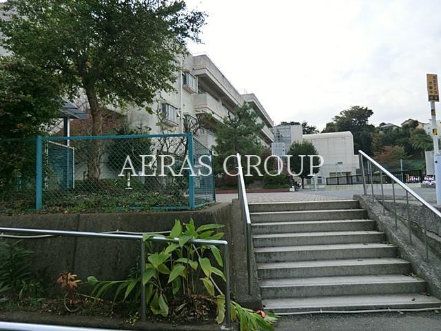 小学校　横浜市立上寺尾小学校（小学校）まで536m