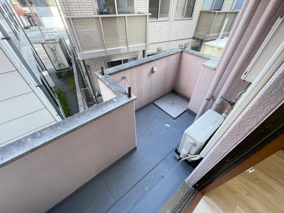 バルコニー　バルコニー