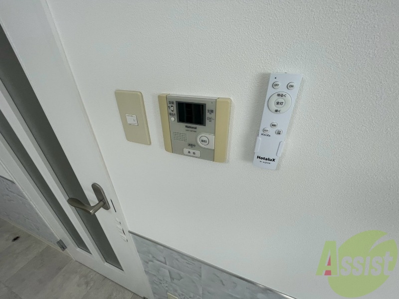 セキュリティ　ＴＶモニター付インターホンです。来客者の顔が見えるので安心！