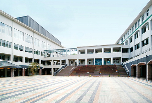 中学校　私立筑紫女学園中学校（中学校）まで97m