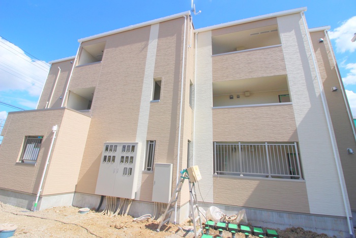 建物外観　建築中