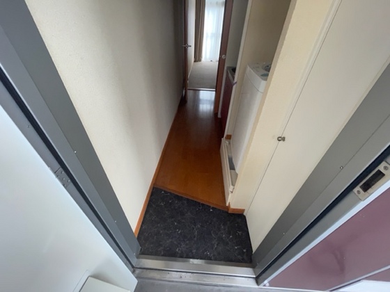 玄関　※別部屋の写真です