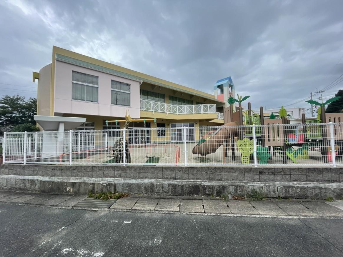 幼稚園・保育園　認定こども園くさみ幼稚園（幼稚園・保育園）まで260m