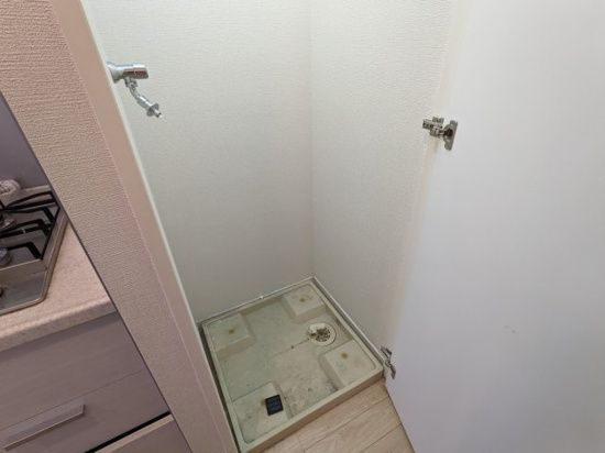 洗面設備　■洗面台
