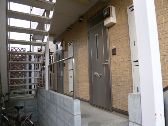 エントランス　★お部屋探しは株式会社タウンハウジング東京まで★