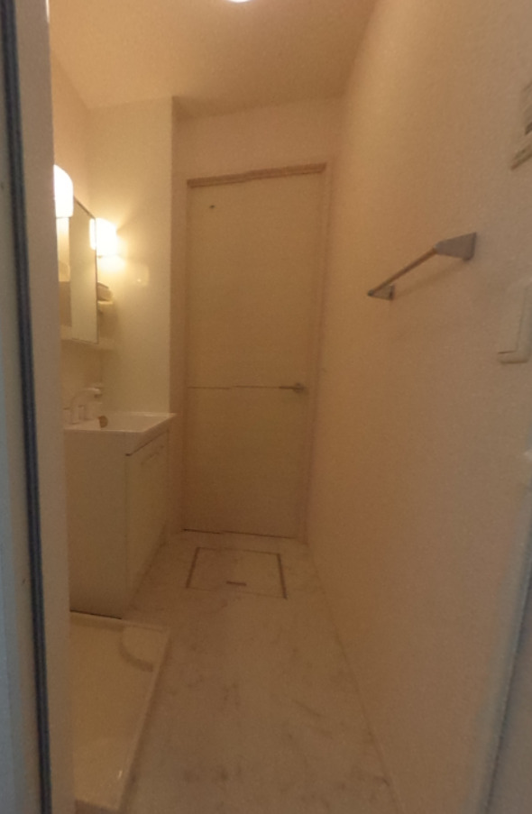 洗面設備　※掲載写真は同タイプ住戸の参考写真です。間取り・内装等が異な