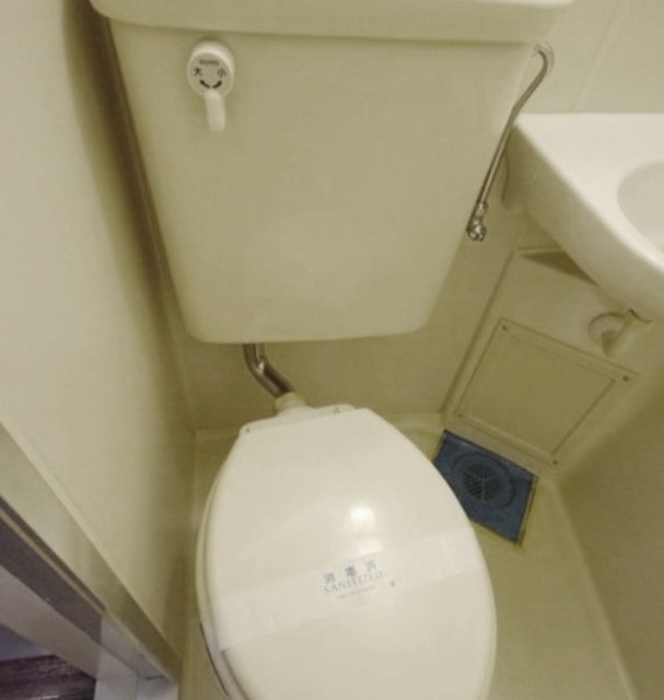 トイレ　別部屋同仕様
