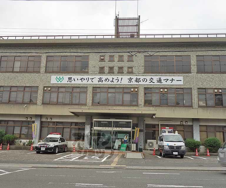 警察署・交番　川端警察署（警察署・交番）まで205m