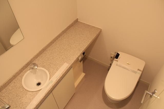 ガーデン御殿山のトイレ写真