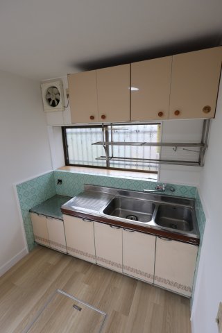河内長野市喜多町貸家のキッチン写真