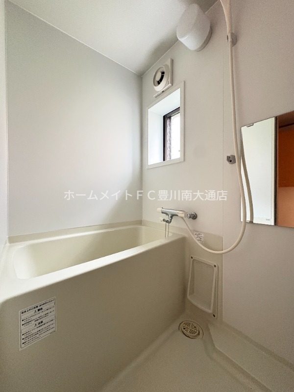 豊川市伊奈町新屋借家の風呂写真