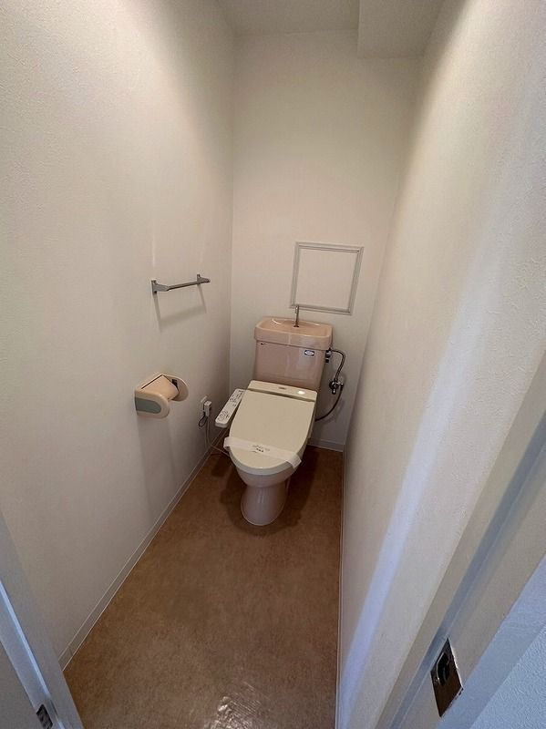 トイレ　コンパクトで使いやすいトイレです
