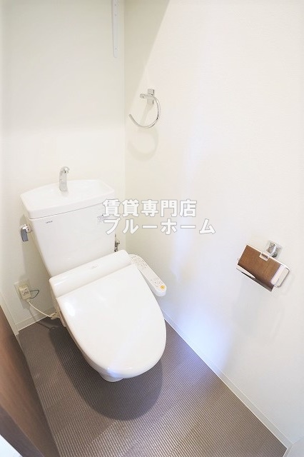 トイレ　ウォシュレット付き！