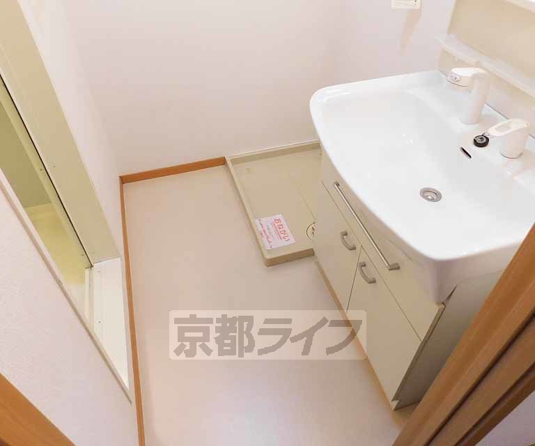 洗面設備　脱衣スペースもあります