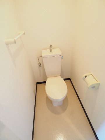 トイレ　シンプルで使いやすいトイレです