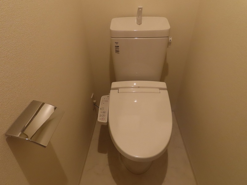 都営三田線 千石駅 徒歩6分 10階建 築7年のトイレ写真
