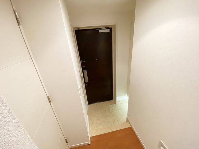 玄関　お問合せは(株)タウンハウジングレジデンス事業部までお問合…