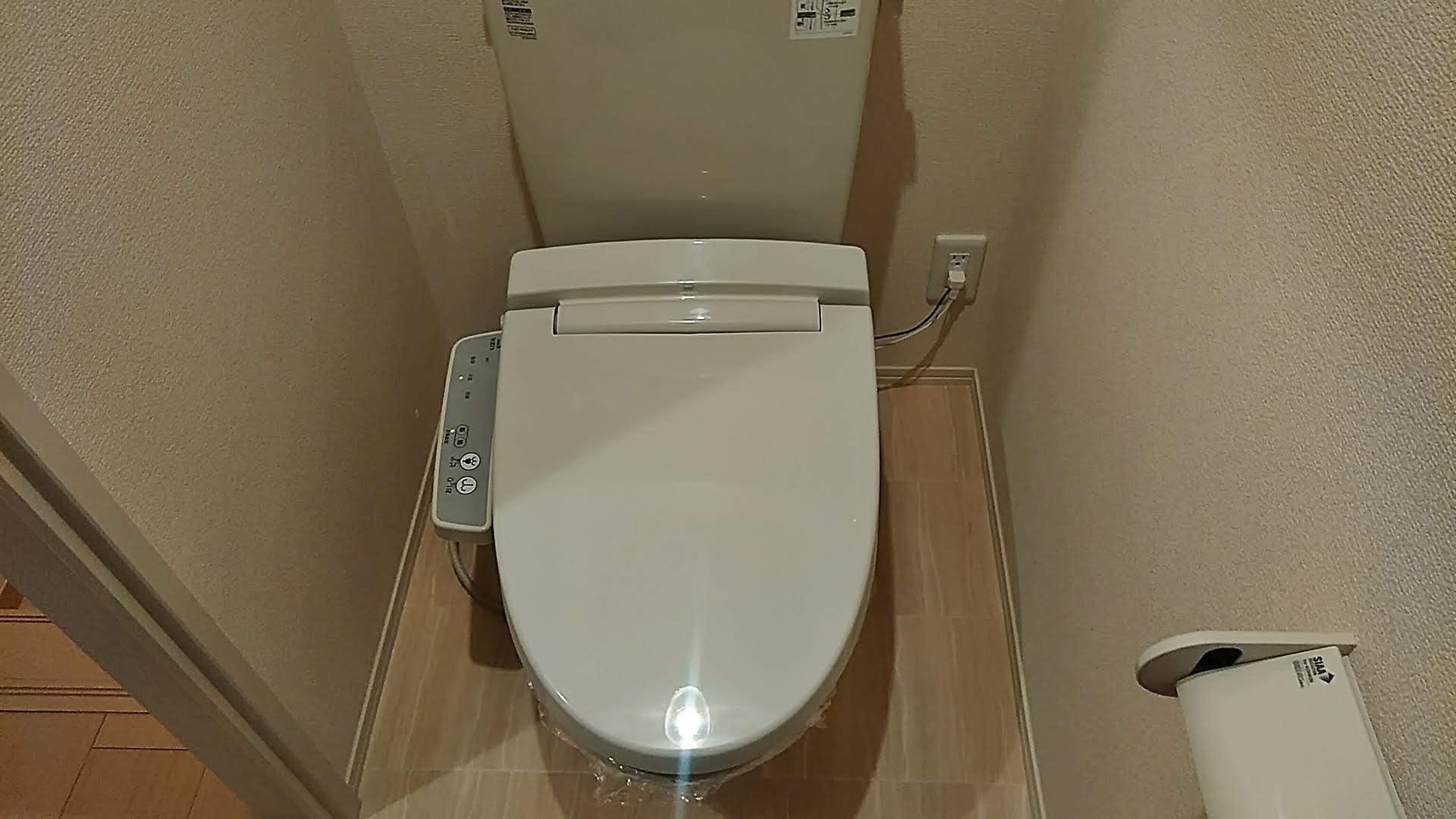 トイレ　トイレ