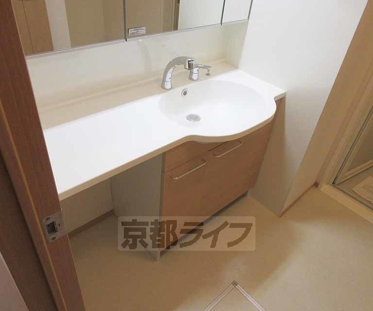 その他設備　ホテルのような洗面台