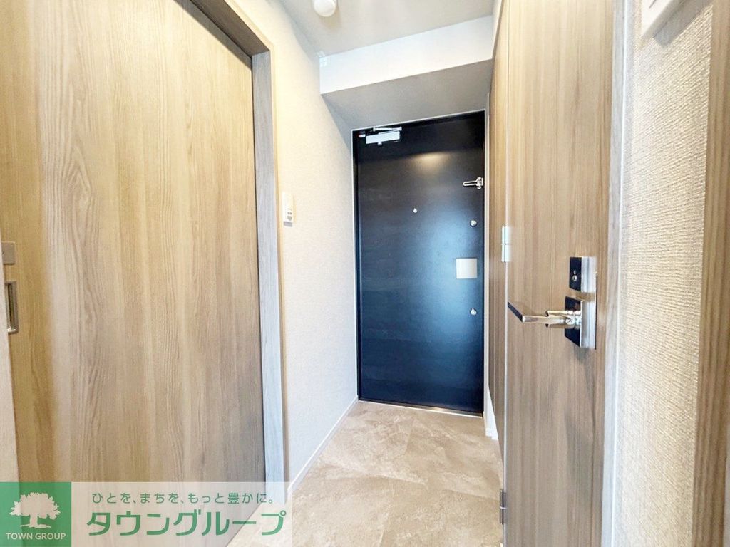 玄関　お部屋探しは株式会社　タウンハウジング　までお気軽にお問合…