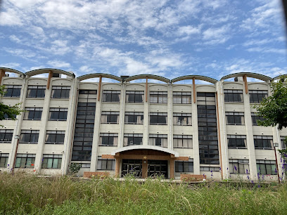 中学校　大阪市立 生野中学校（中学校）まで209m