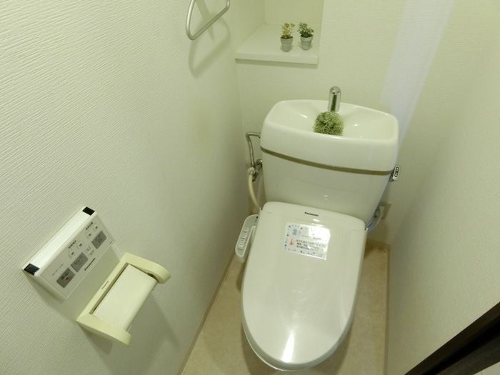 ＪＲ東北本線 仙台駅 徒歩15分 5階建 築16年のトイレ写真