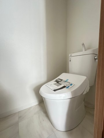 ヤンディIIのトイレ写真