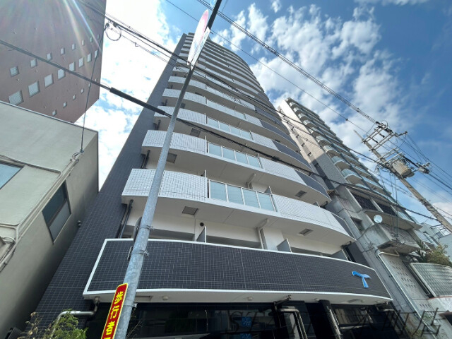 セレニテ阿波座ミラクの外観写真