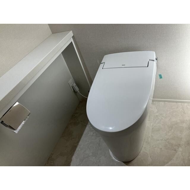 トイレ　コンパクトで使いやすいトイレです