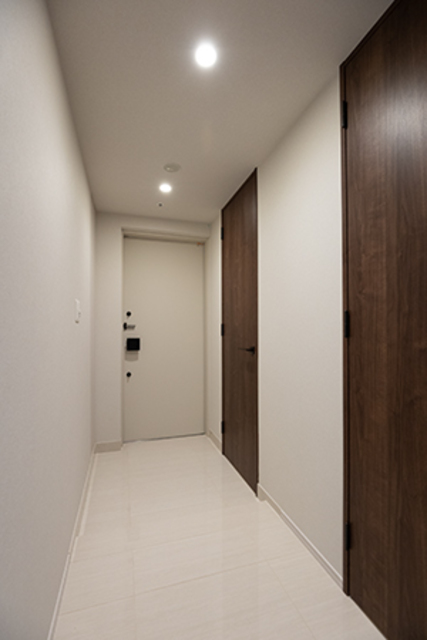 玄関　※写真は同タイプ住戸です。