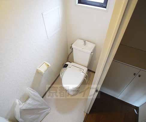 阪急嵐山線 上桂駅 徒歩10分 6階建 築33年のトイレ写真