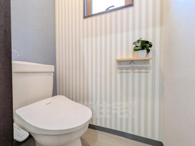 ＪＲ東海道本線 千里丘駅 徒歩23分 4階建 築41年のトイレ写真