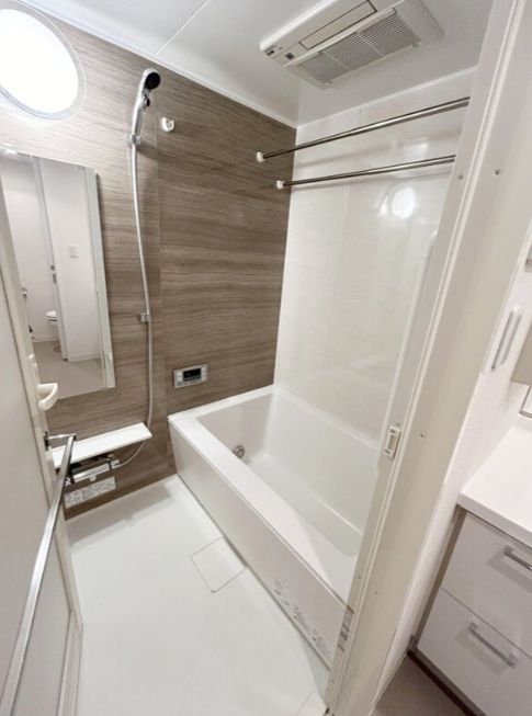 バス・シャワールーム　同物件内別部屋の写真になります※現況優先