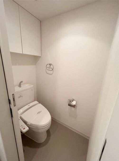 トイレ　同物件内別部屋の写真になります※現況優先