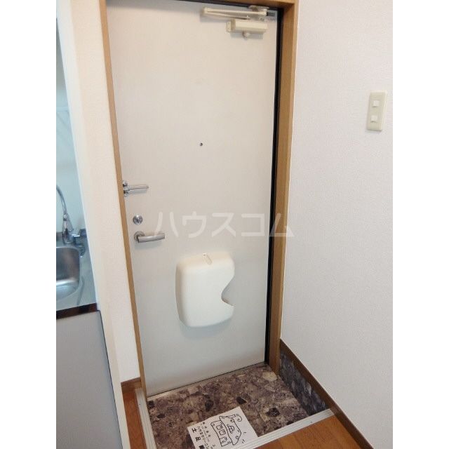 アムールAraiの玄関写真