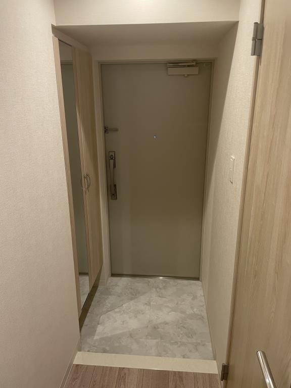 玄関　収納豊富なシューズボックスです♪