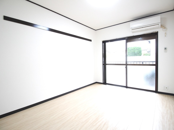 ウィンコーポ関町南の居間写真