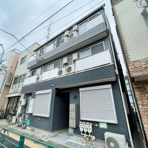 建物外観　人気のオートロック付き物件♪
