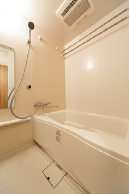 バス・シャワールーム　※写真は同タイプ住戸です。