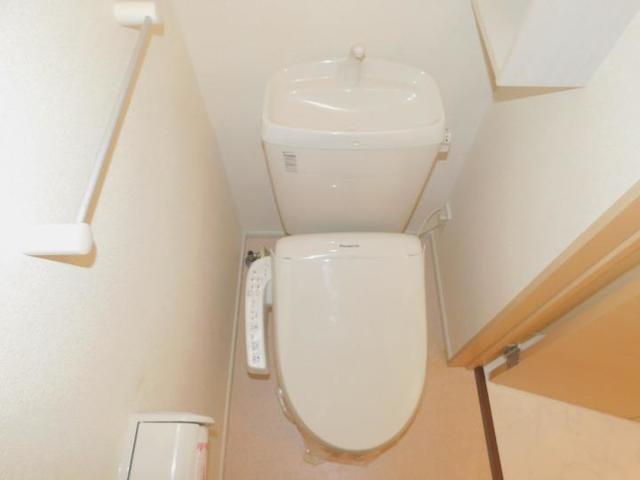エレガント・フィオーレIのトイレ写真