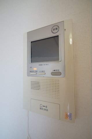 セキュリティ　来訪者が確認できる女性に安心の「TVモニターホン」