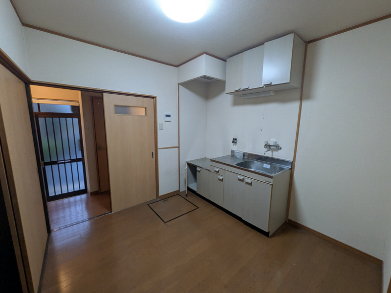高橋貸家の居間写真