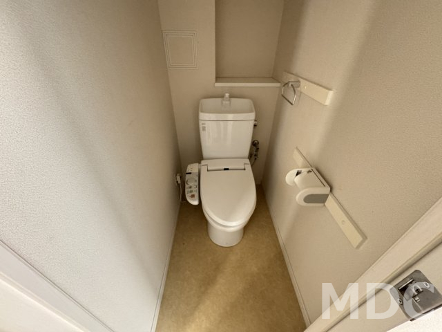ＪＲ高徳線 徳島駅 徒歩7分 10階建 築21年のトイレ写真