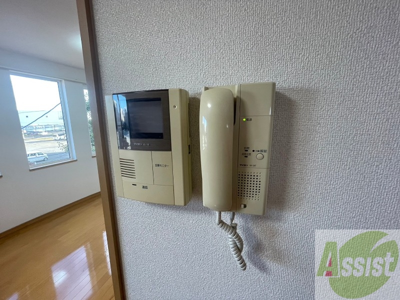 セキュリティ　インターホンで来客確認ができます。安心ですね。
