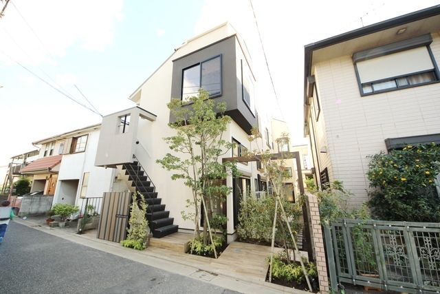 建物外観　★外観★