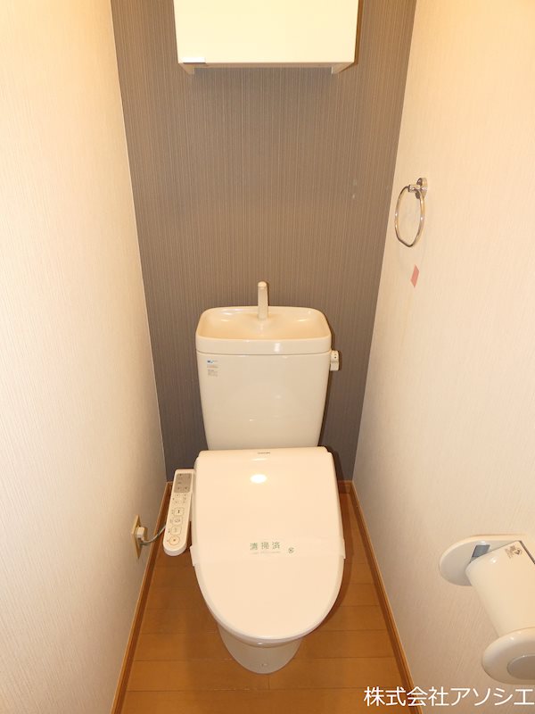 トイレ　ウォシュレット便座
