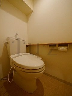 アールケープラザ新横浜IIIのトイレ写真