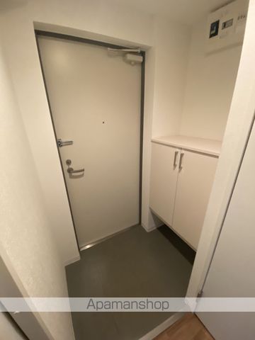 地下鉄東西線 円山公園駅 徒歩14分 4階建 築12年の玄関写真