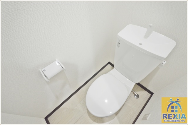 ＪＲ総武線 千葉駅 徒歩18分 6階建 築9年のトイレ写真